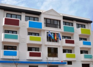 Edifici que albergarà la nova clínica a Fuengirola